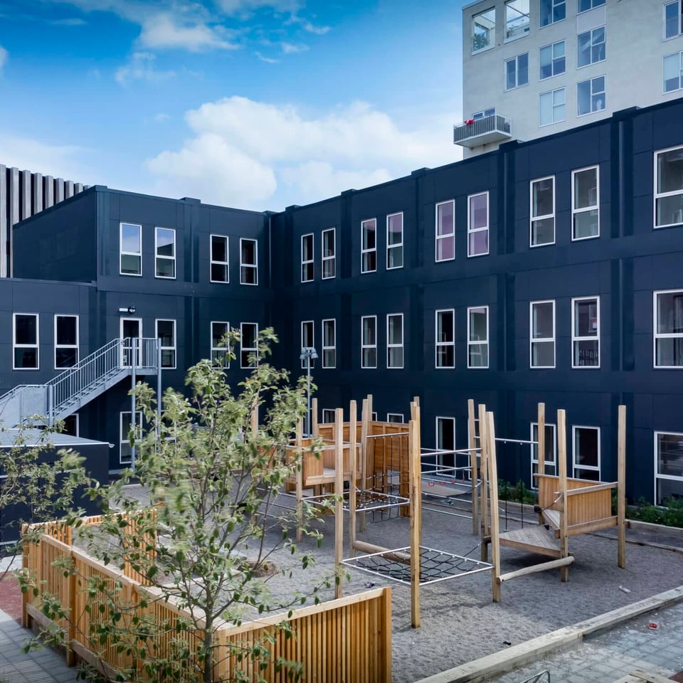 045 210706 ajos lille kalvebod skole