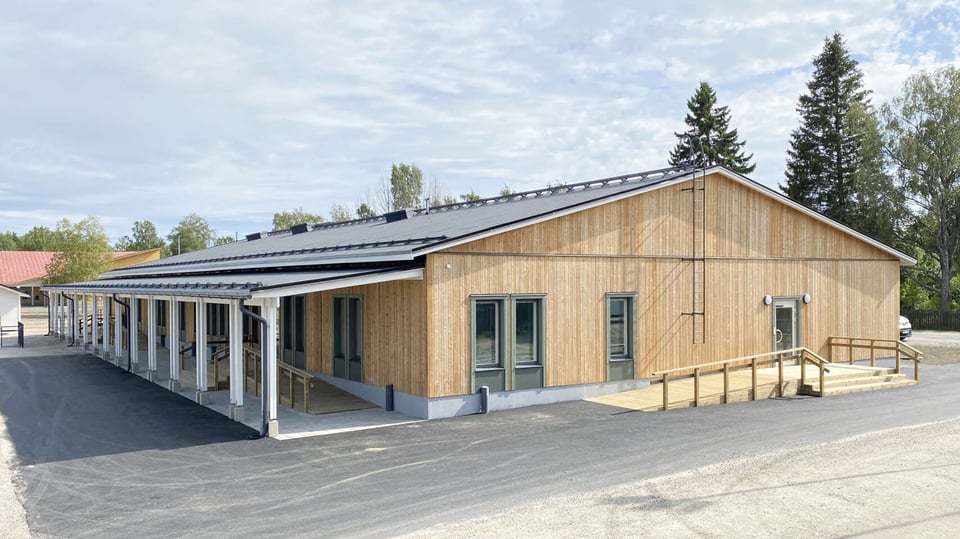LunawoodThermowood_Facade_ServiceCenterKaskinen_Finland_2020_3_LowresolutionWEB